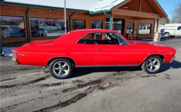 Chevrolet-Chevelle-1967-2-door-coupe-26