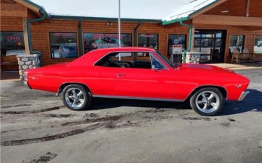 Chevrolet-Chevelle-1967-2-door-coupe-29