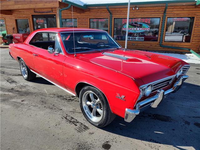Chevrolet-Chevelle-1967-2-door-coupe-33
