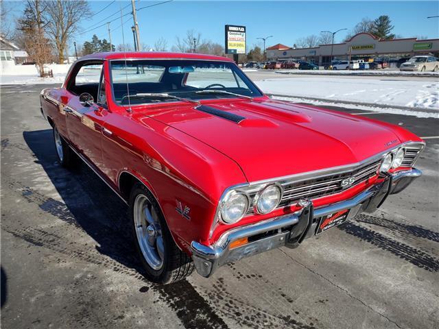 Chevrolet-Chevelle-1967-2-door-coupe-34