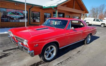 Chevrolet-Chevelle-1967-2-door-coupe-4