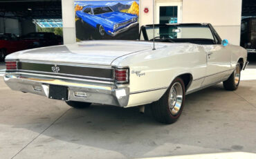 Chevrolet-Chevelle-1967-Convertible-4