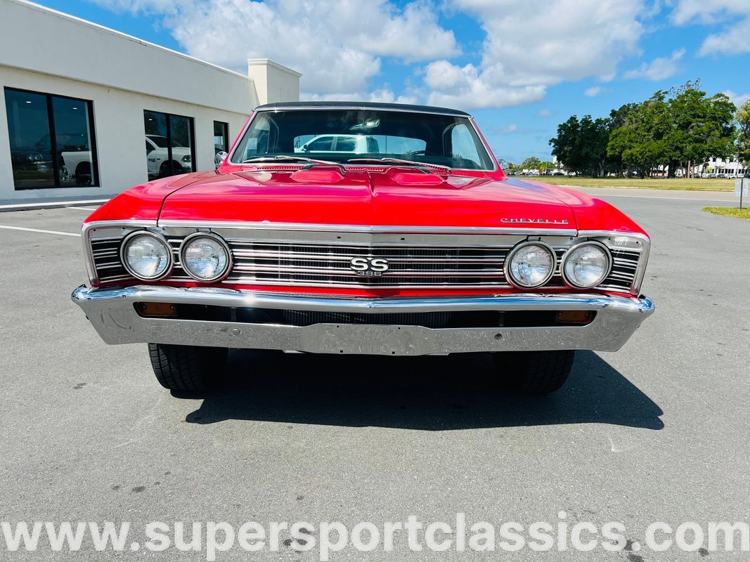 Chevrolet-Chevelle-1967-Coupe-8