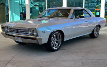 Chevrolet-Chevelle-1967-Wagon