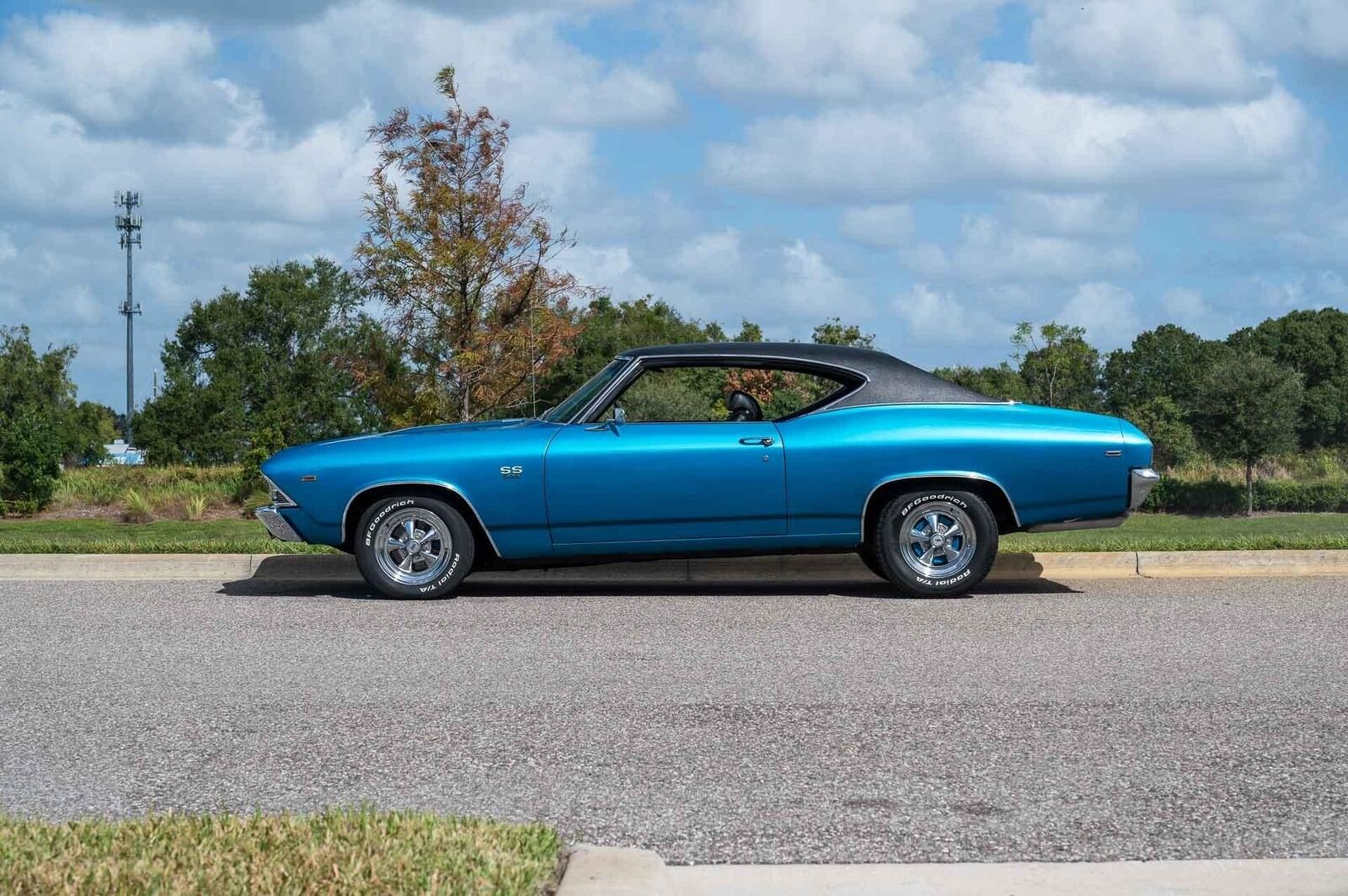 Chevrolet-Chevelle-1969-2-Door-1