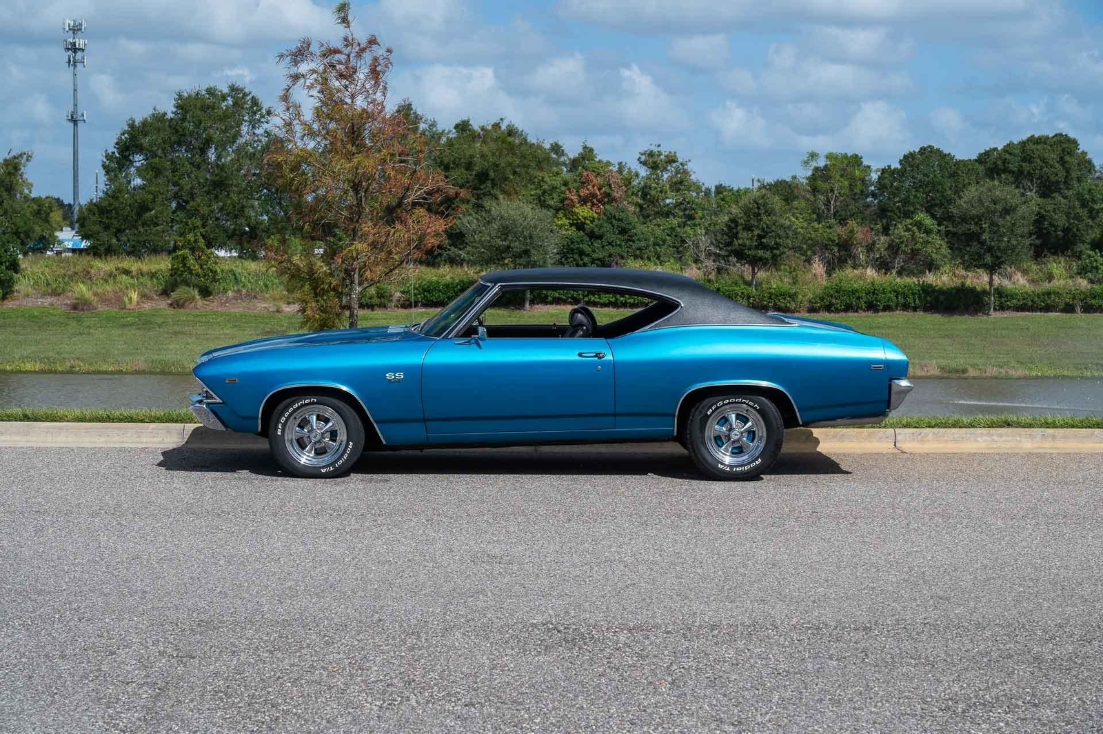 Chevrolet-Chevelle-1969-2-Door-19