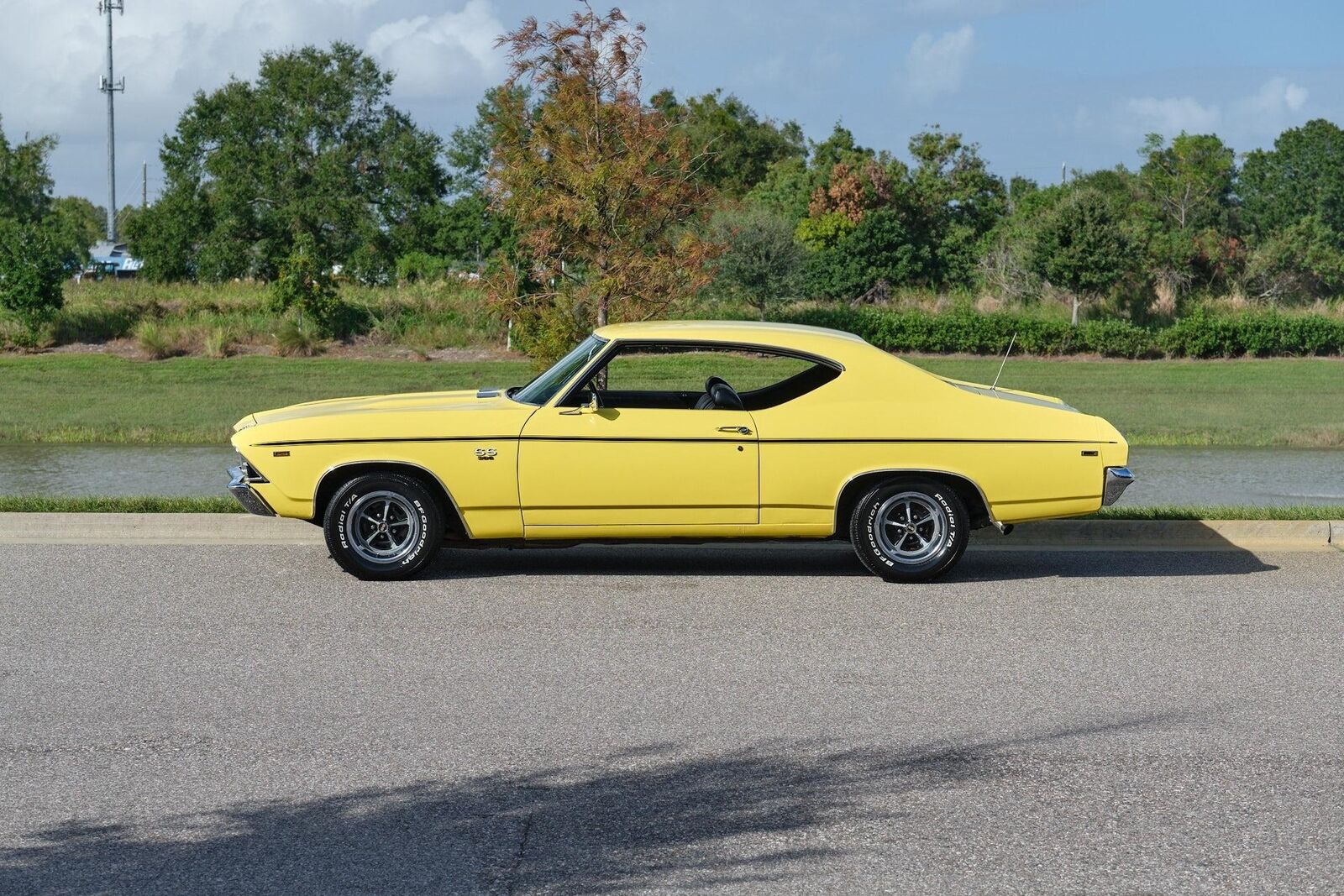 Chevrolet-Chevelle-1969-2-Door-22