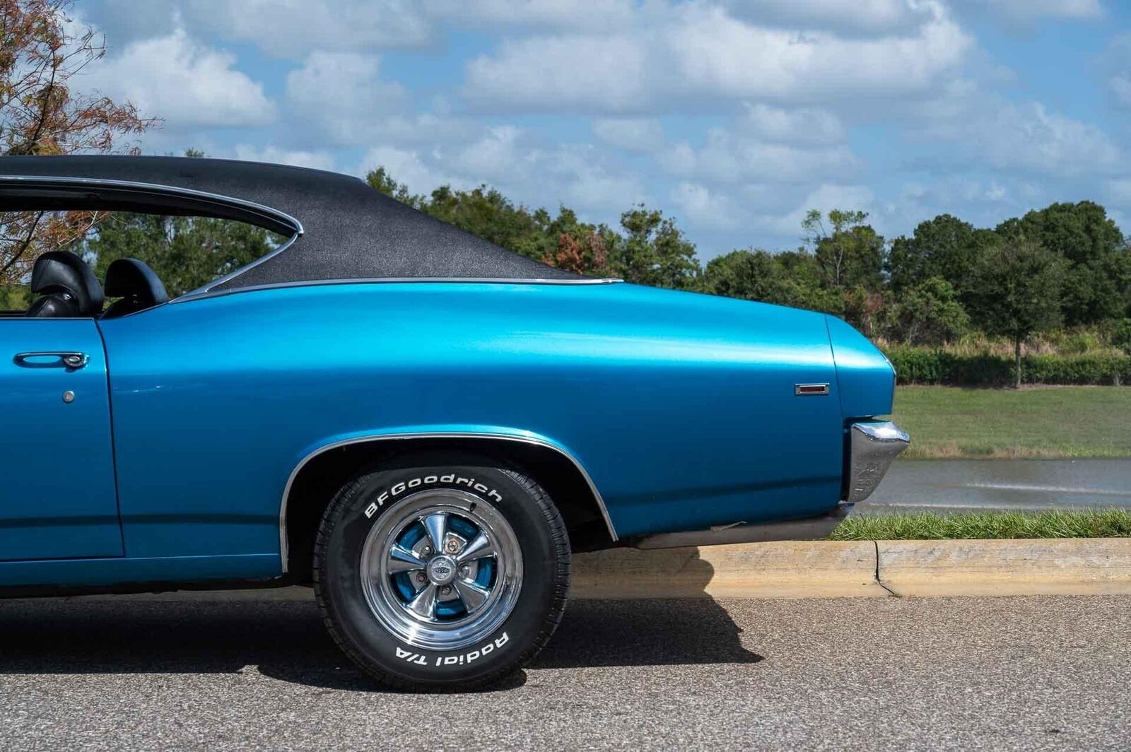 Chevrolet-Chevelle-1969-2-Door-24