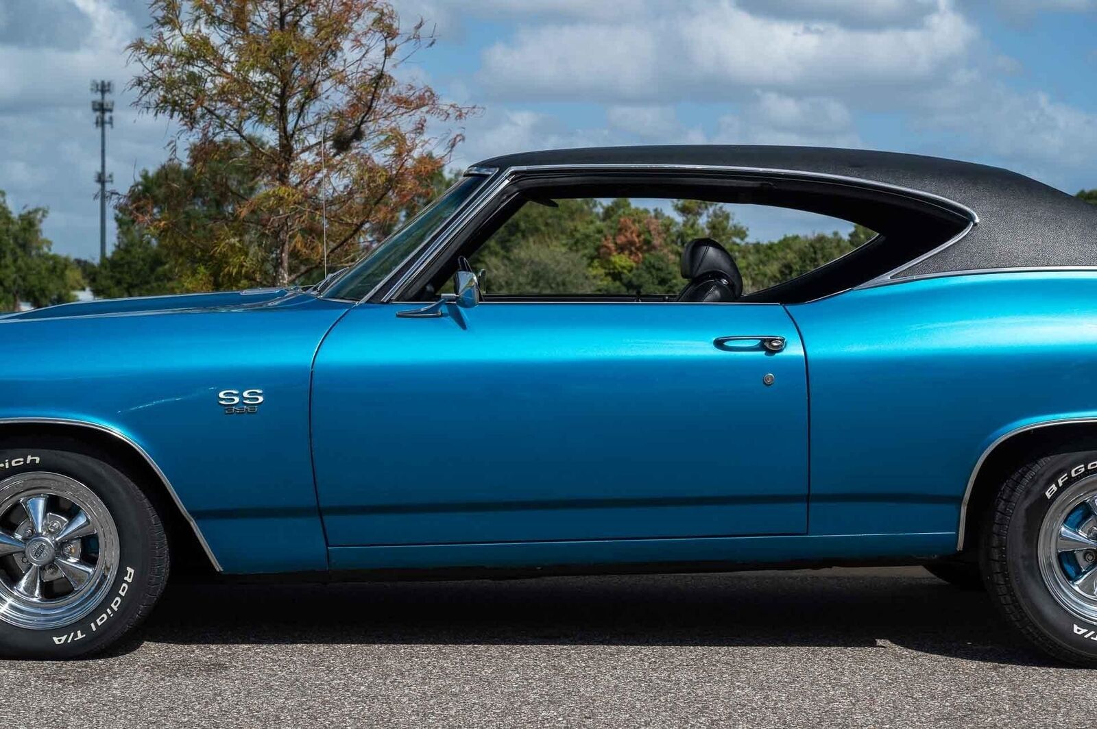 Chevrolet-Chevelle-1969-2-Door-25