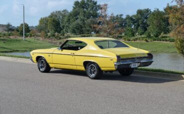 Chevrolet-Chevelle-1969-2-Door-3