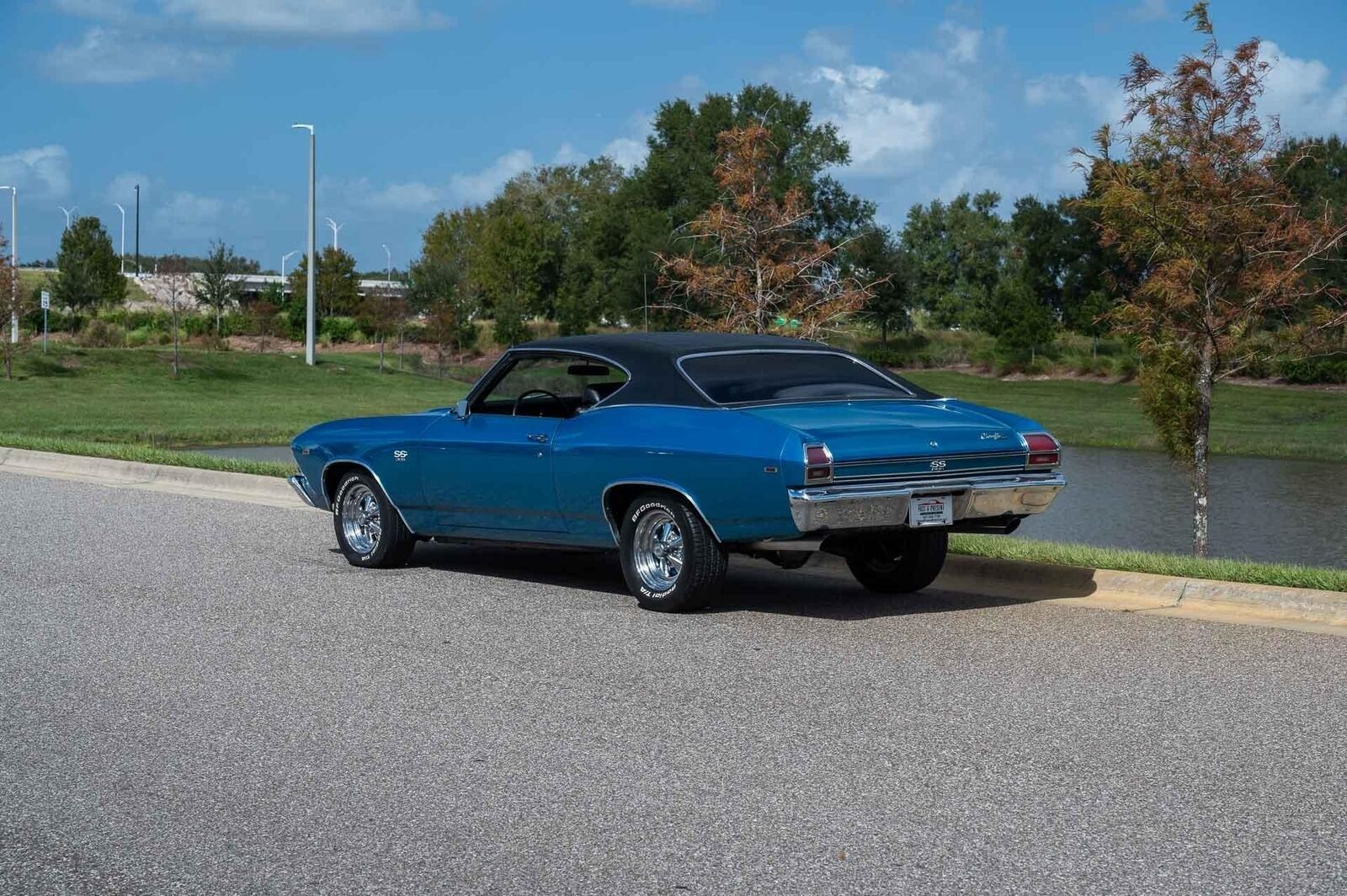 Chevrolet-Chevelle-1969-2-Door-3