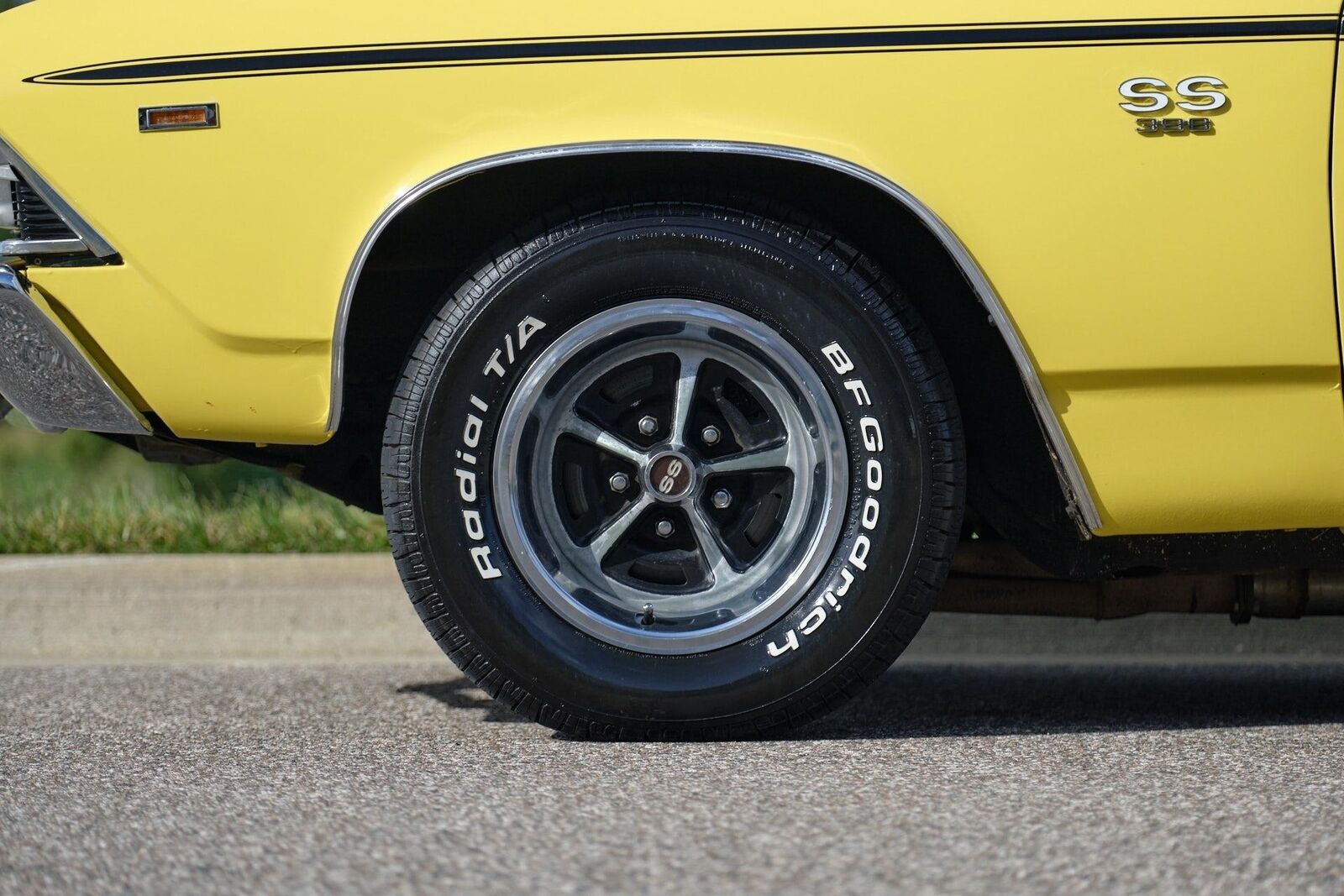 Chevrolet-Chevelle-1969-2-Door-37