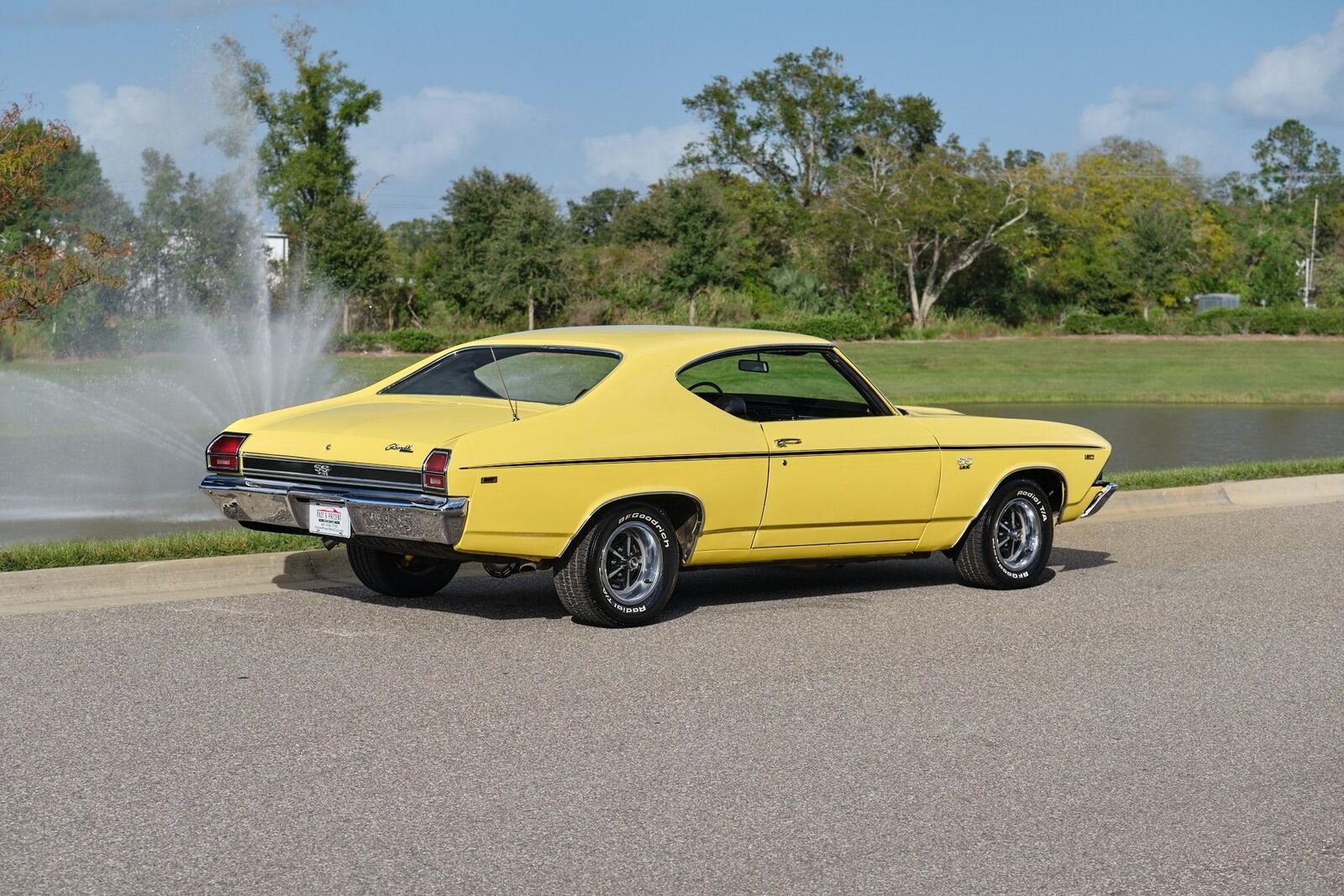 Chevrolet-Chevelle-1969-2-Door-5