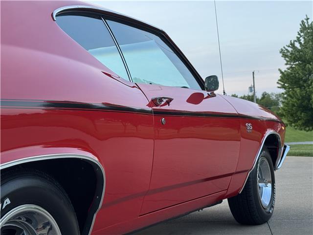 Chevrolet-Chevelle-1969-2-Door-Coupe-32
