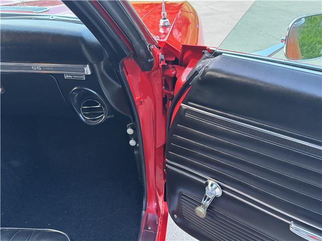 Chevrolet-Chevelle-1969-2-Door-Coupe-37