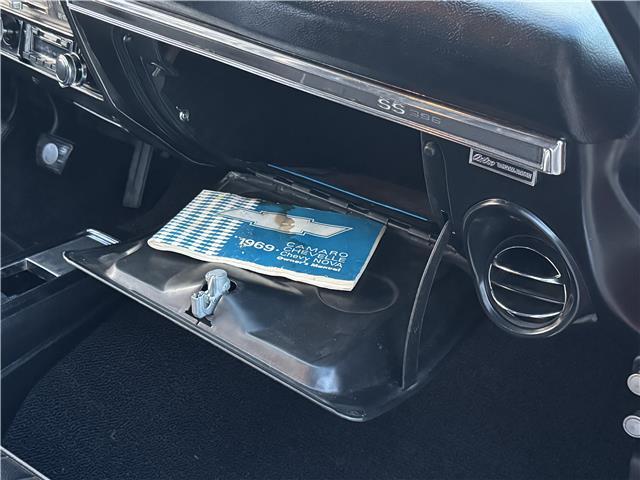 Chevrolet-Chevelle-1969-2-Door-Coupe-39