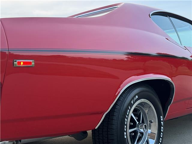 Chevrolet-Chevelle-1969-2-Door-Coupe-4