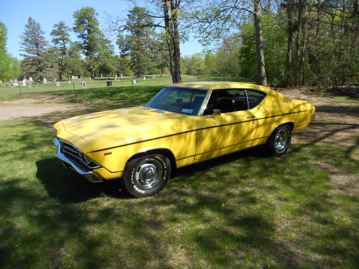 Chevrolet-Chevelle-1969-yellow-1