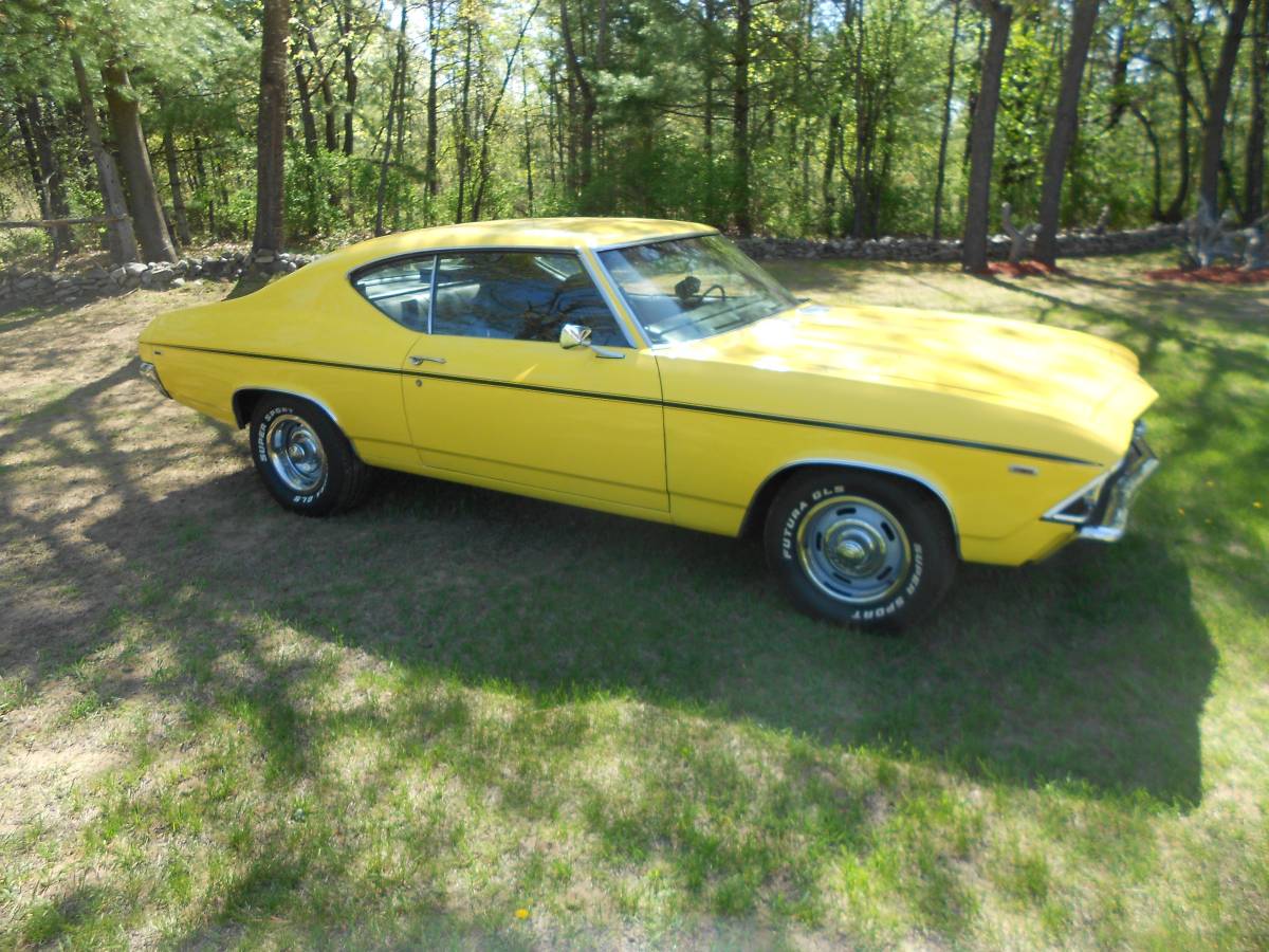 Chevrolet-Chevelle-1969-yellow-2
