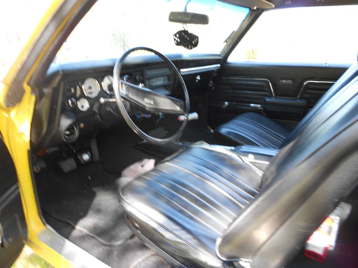Chevrolet-Chevelle-1969-yellow-4