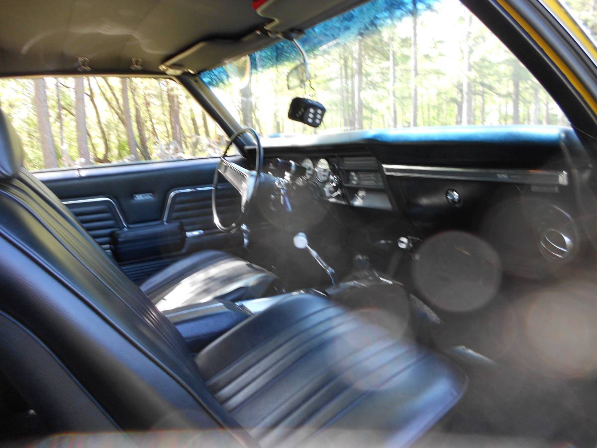Chevrolet-Chevelle-1969-yellow-5