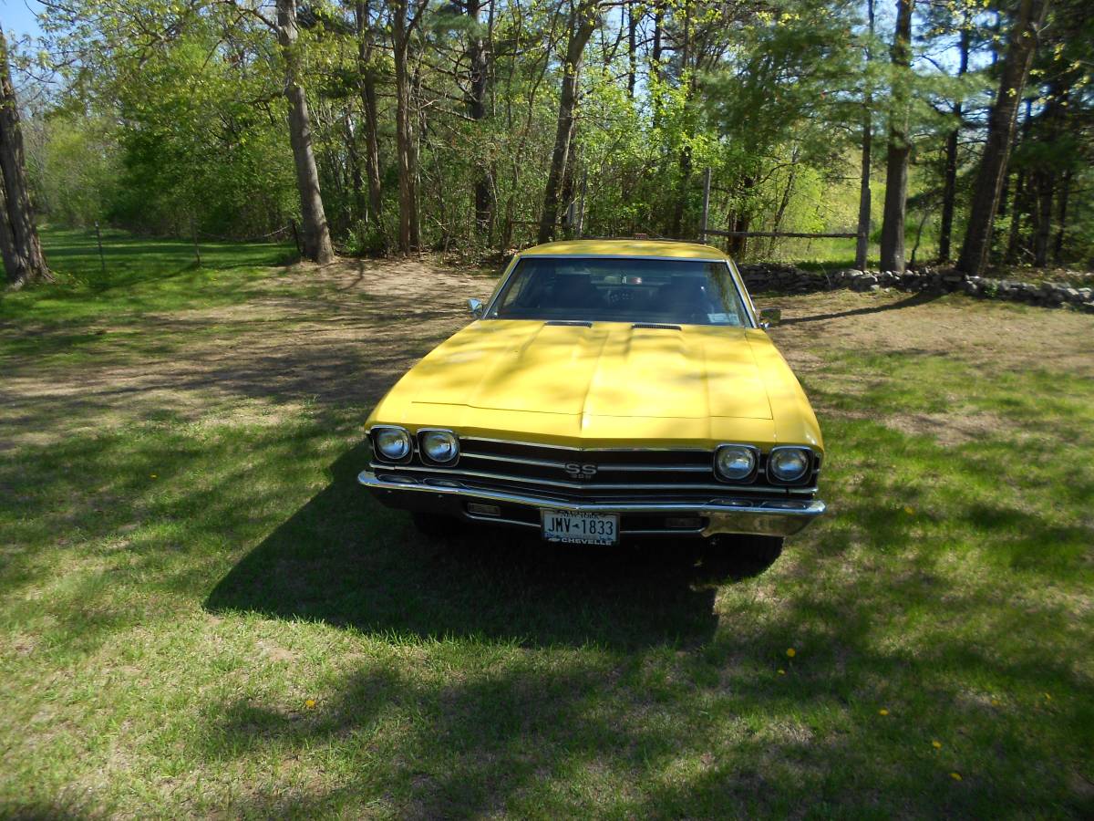 Chevrolet-Chevelle-1969-yellow
