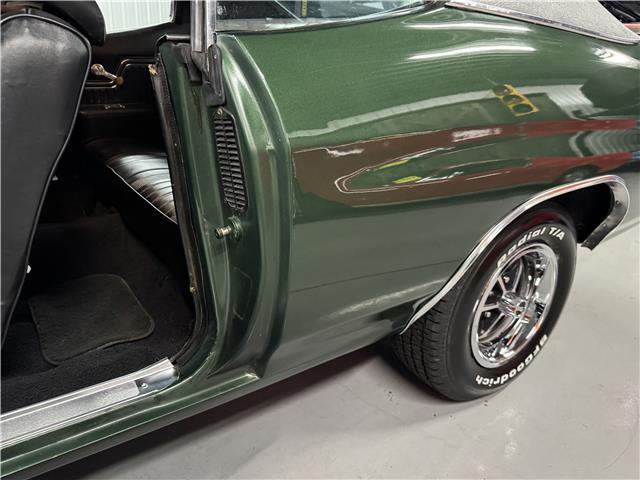 Chevrolet-Chevelle-1970-2-Door-Coupe-21