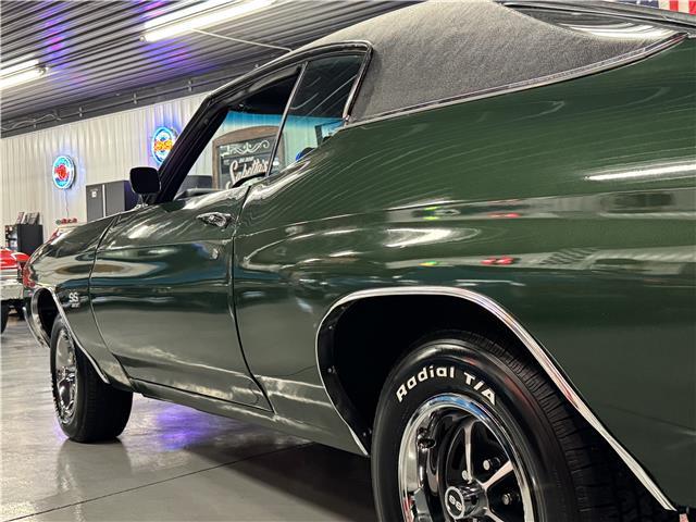 Chevrolet-Chevelle-1970-2-Door-Coupe-3
