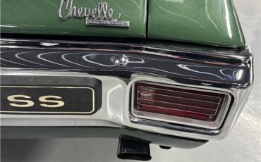 Chevrolet-Chevelle-1970-2-Door-Coupe-30