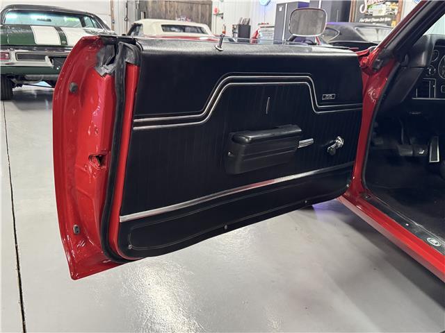 Chevrolet-Chevelle-1970-2-Door-Coupe-30