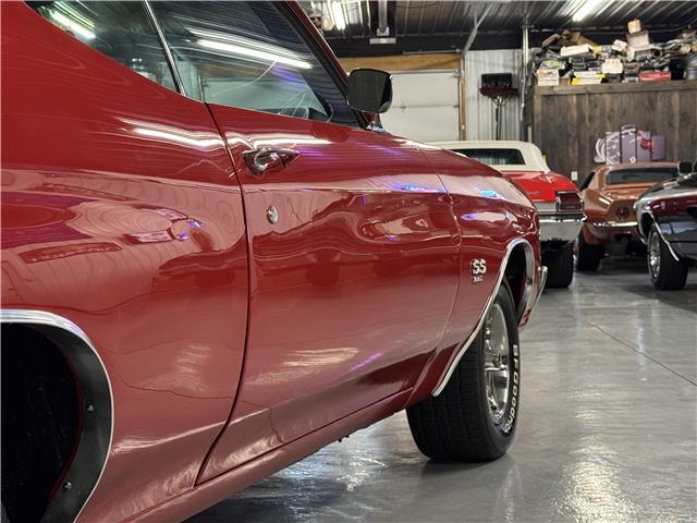 Chevrolet-Chevelle-1970-2-Door-Coupe-4