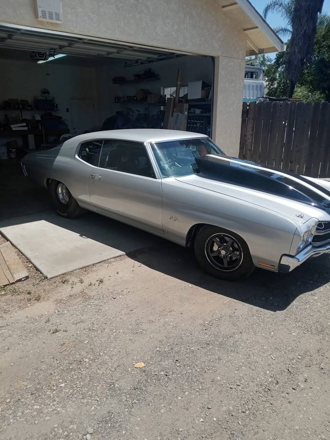 Chevrolet-Chevelle-1970-silver-2