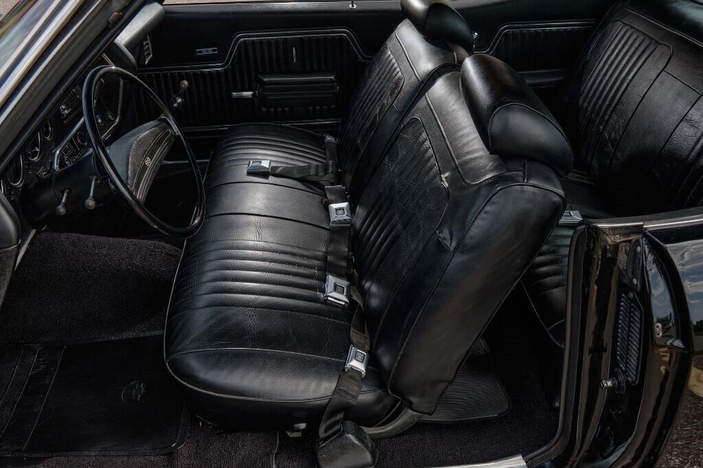 Chevrolet-Chevelle-1971-2-Door-11