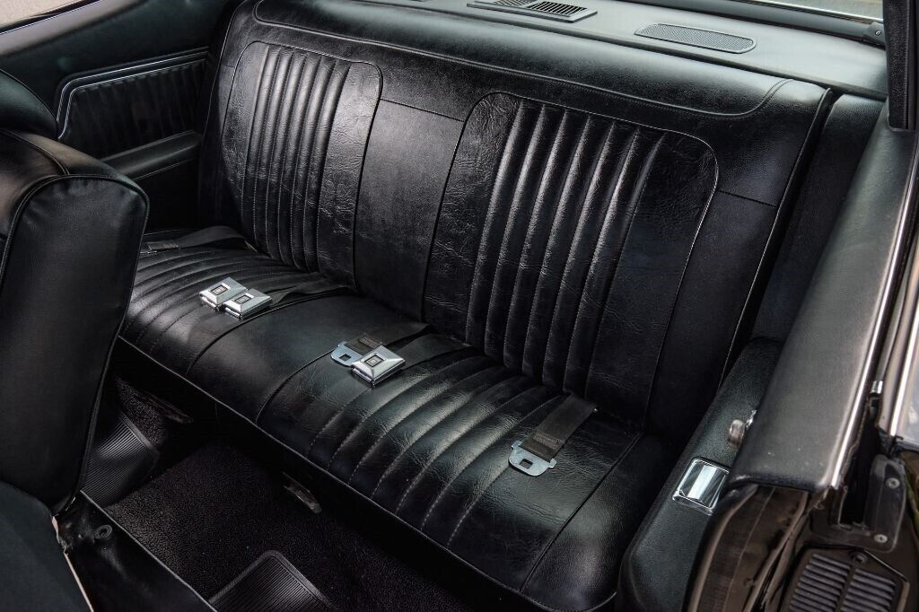 Chevrolet-Chevelle-1971-2-Door-12