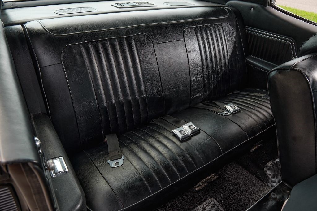 Chevrolet-Chevelle-1971-2-Door-15