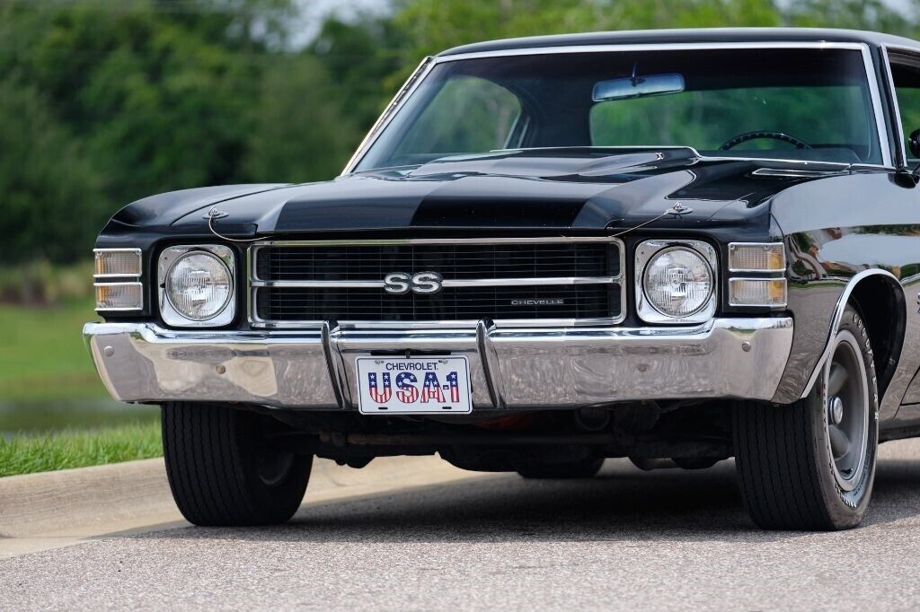 Chevrolet-Chevelle-1971-2-Door-38