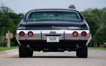 Chevrolet-Chevelle-1971-2-Door-4