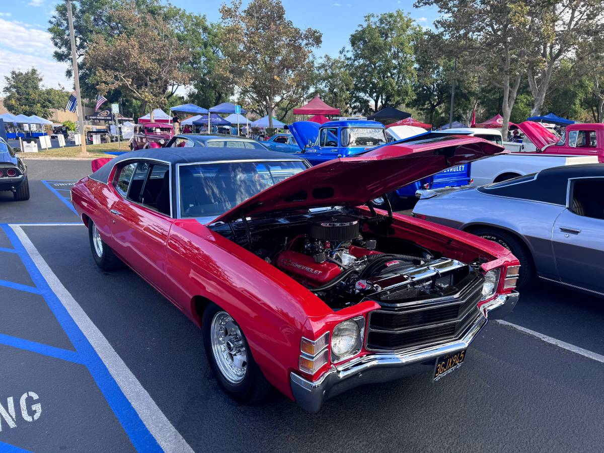 Chevrolet-Chevelle-1971-orange-12