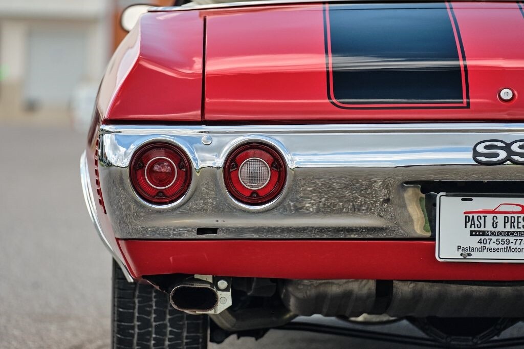 Chevrolet-Chevelle-1972-2-Door-33