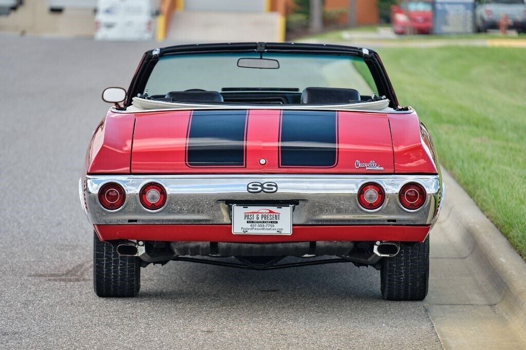 Chevrolet-Chevelle-1972-2-Door-4