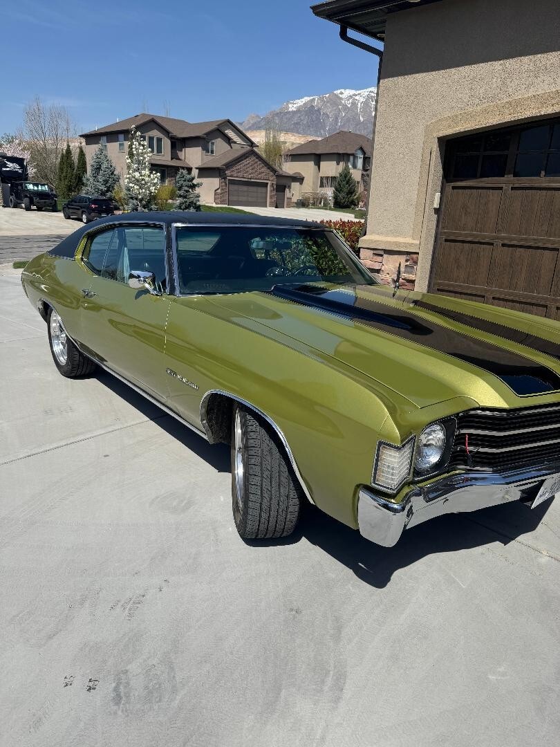 Chevrolet-Chevelle-1972-Sedan-3