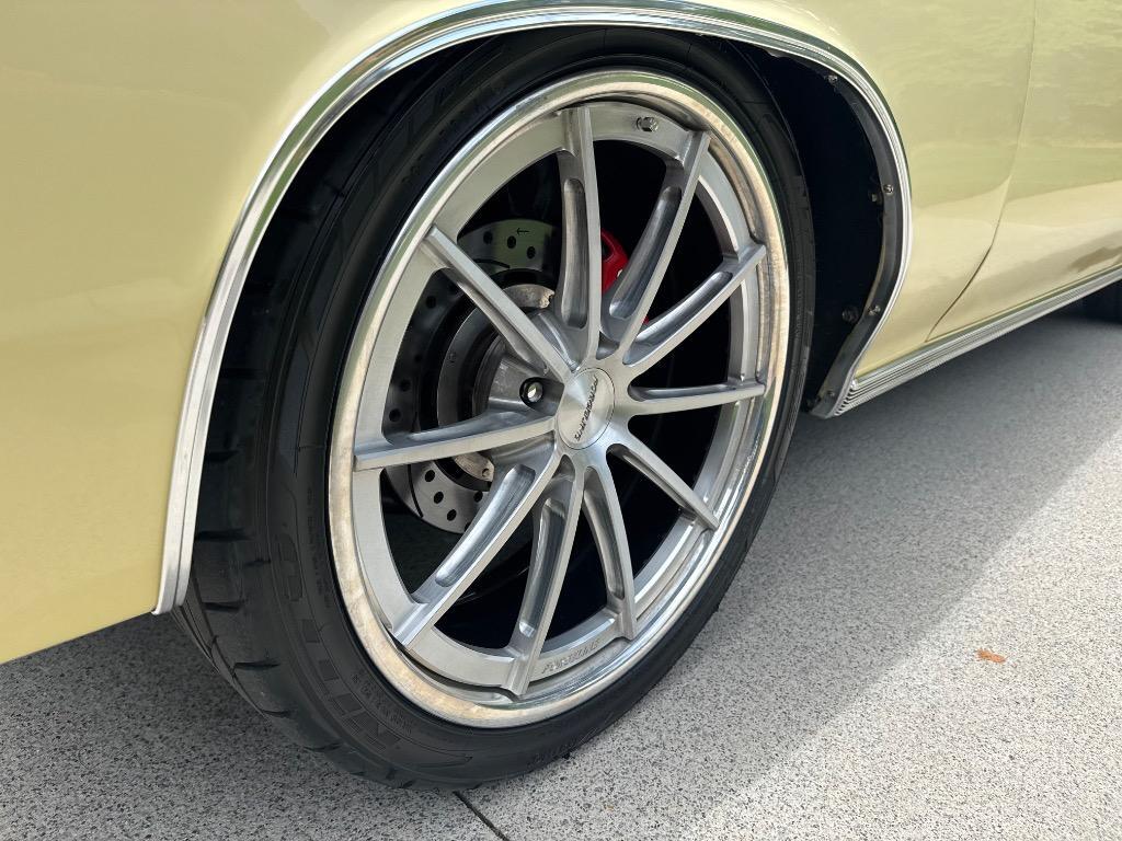 Chevrolet-Chevelle-6.0-LS-Whipple-supercharger-6-speed-treme-1966-15