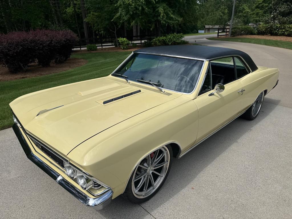 Chevrolet-Chevelle-6.0-LS-Whipple-supercharger-6-speed-treme-1966-16