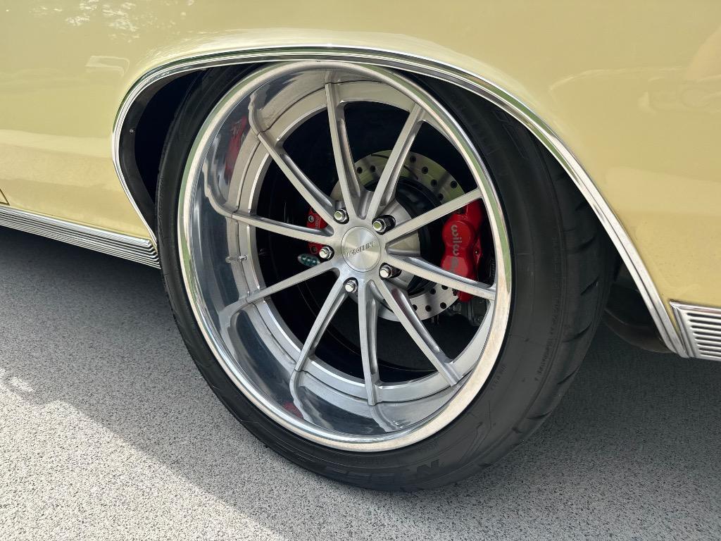 Chevrolet-Chevelle-6.0-LS-Whipple-supercharger-6-speed-treme-1966-24