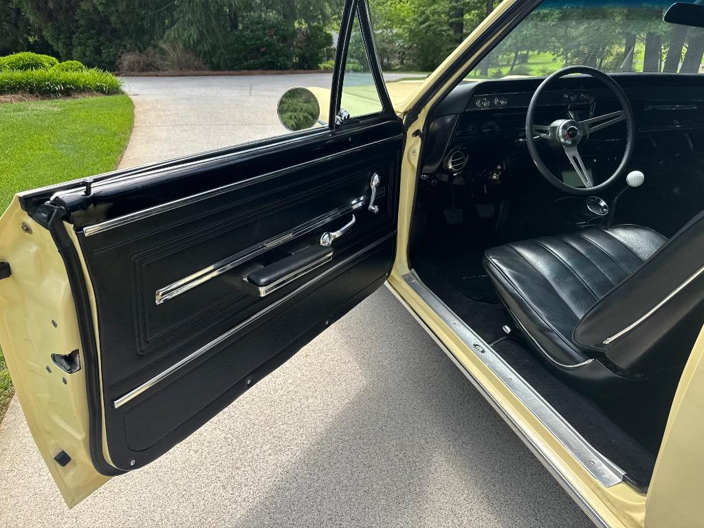 Chevrolet-Chevelle-6.0-LS-Whipple-supercharger-6-speed-treme-1966-35