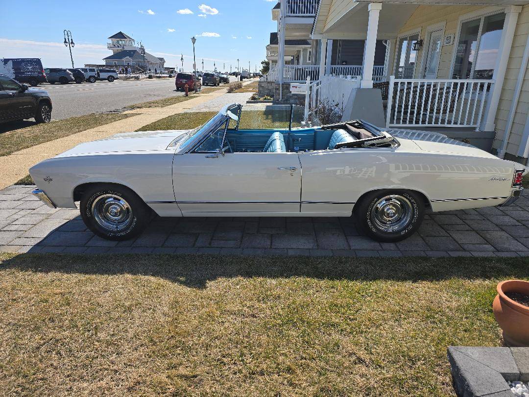 Chevrolet Chevelle malibu  1967 white