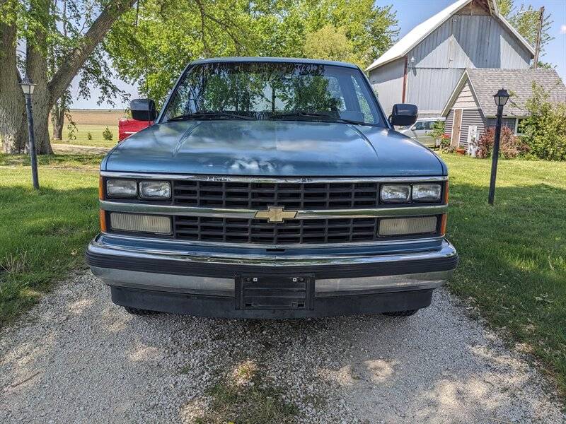Chevrolet-Ck-2500-series-c2500-silverado-1988-blue-1