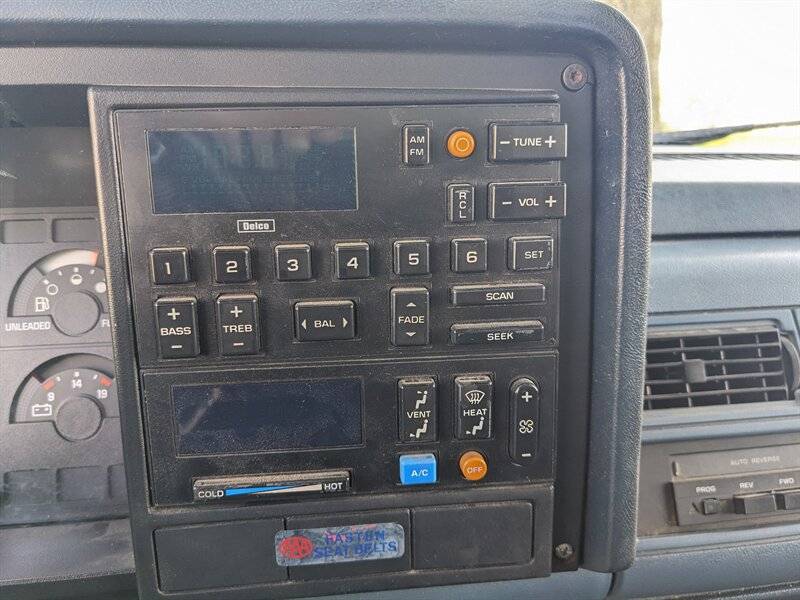 Chevrolet-Ck-2500-series-c2500-silverado-1988-blue-4