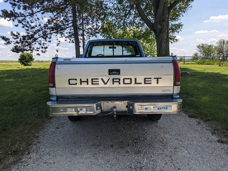 Chevrolet-Ck-2500-series-c2500-silverado-1988-blue-8