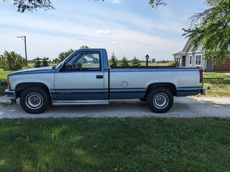 Chevrolet-Ck-2500-series-c2500-silverado-1988-blue